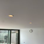 Spanplafond installatie in keuken poolhouse #Tension #Essentials #Renovatie #Spanplafond #LED-spots