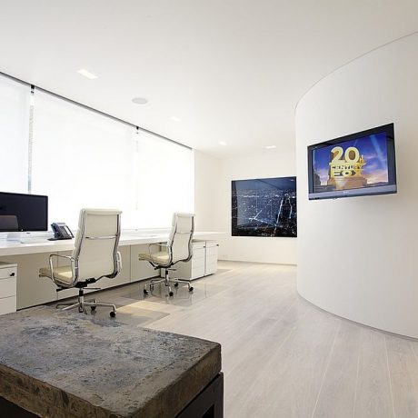 Architecten spanplafonds tension essentials standaard spanplafond wit in een moderne kantoor ruimte spanplafond prijs